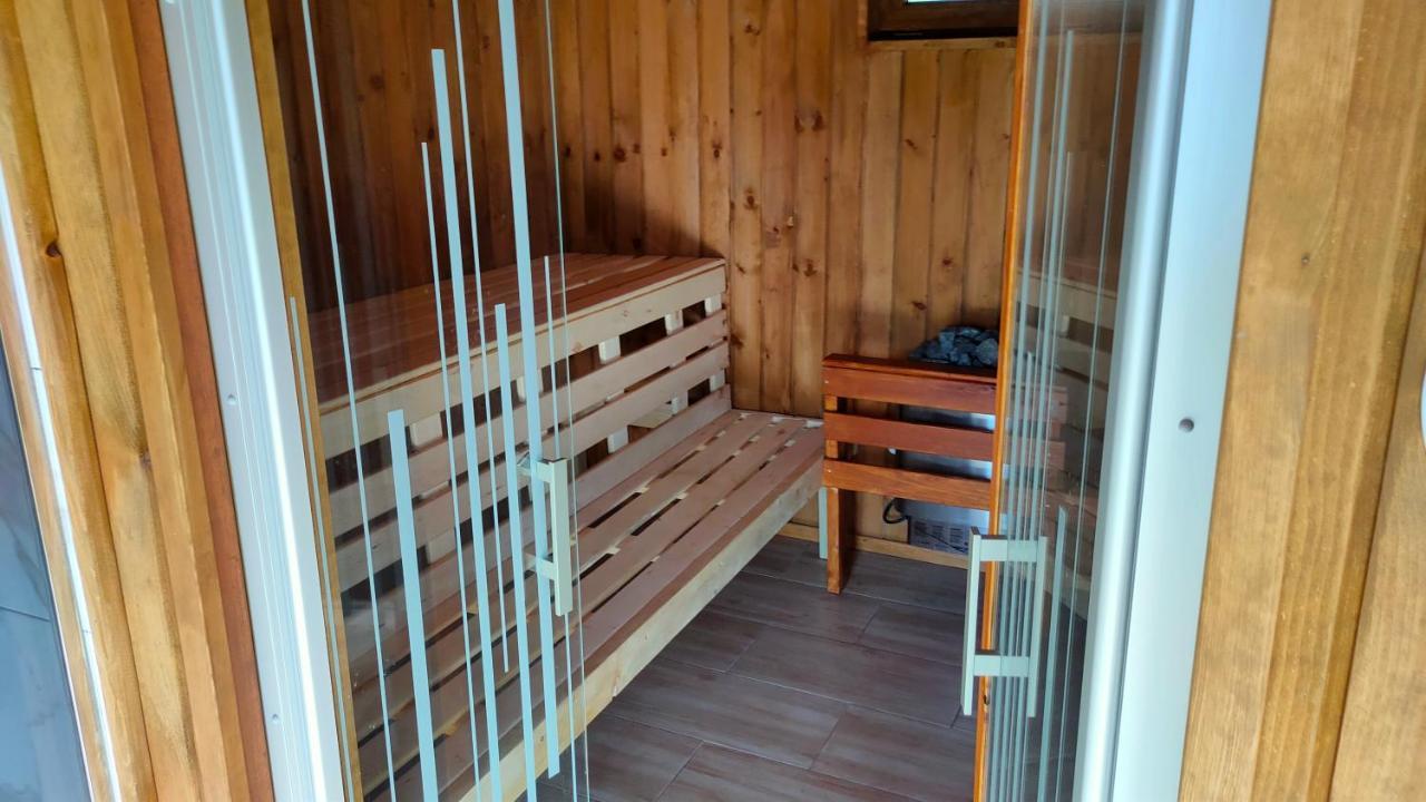 Gosciniec Iwona Hotel Glucholazy Buitenkant foto